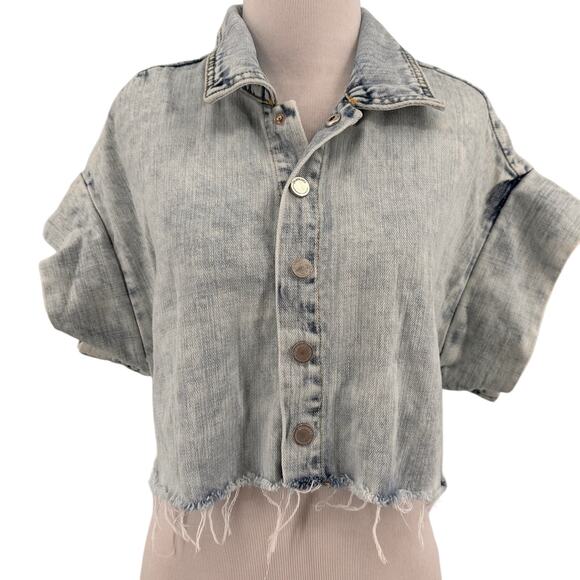 Blank NYC Bleach Washed Button Up Crop Shirt Size Small - Picture 1 of 7